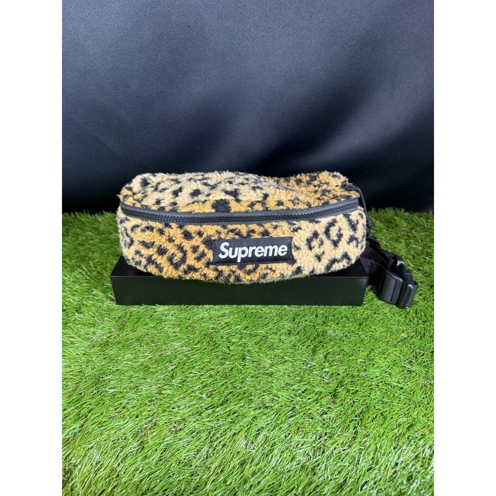 Supreme FW17 Box Logo Leopard Fleece Waist Bag Fanny Pack Fuzzy